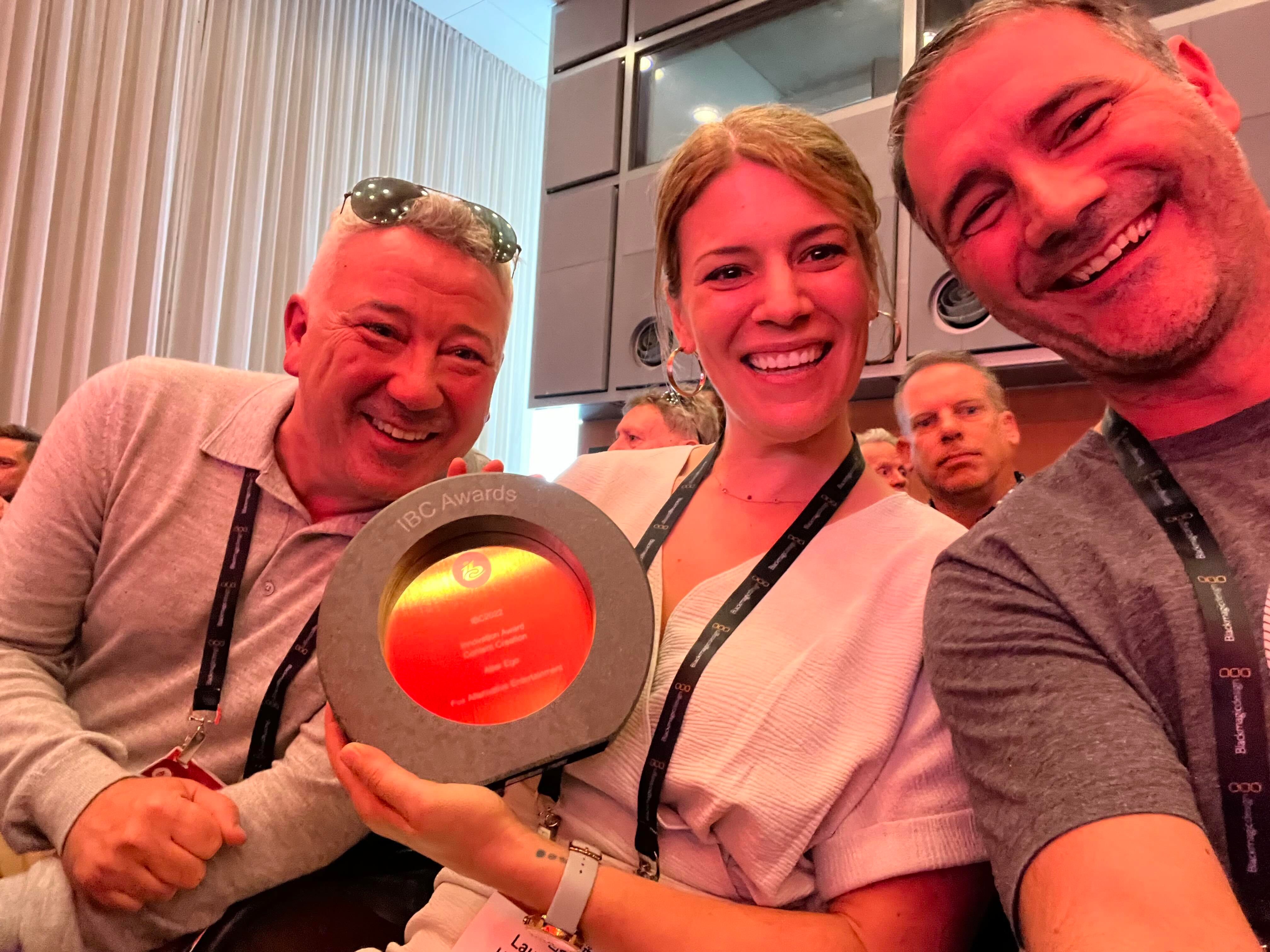 Laura Sullivan receiving IBC Award